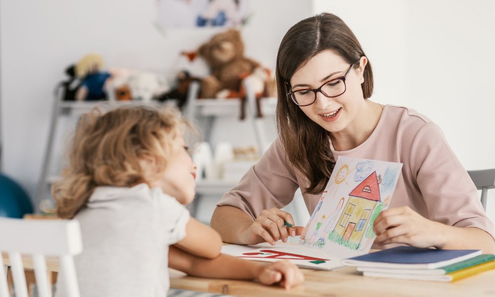 child and women colouring, worker is part of the plan management 